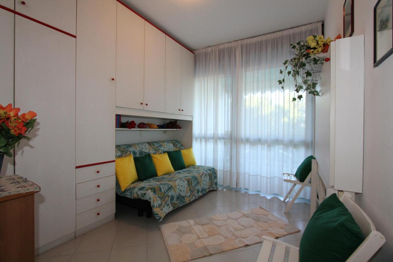 Studio Solarium Bibione Bagian luar foto